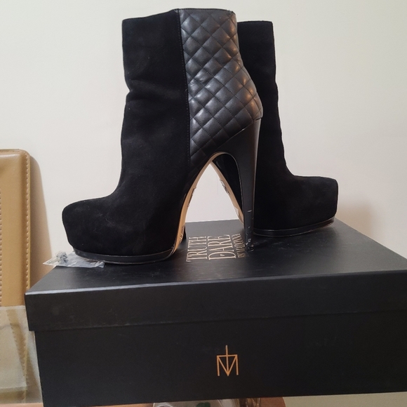 Bootines - Picture 5 of 5